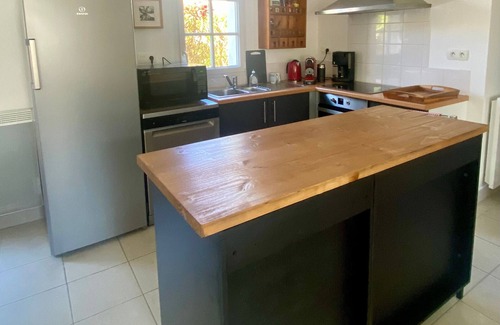Groix House | Renovated house near the village with terrace and garden