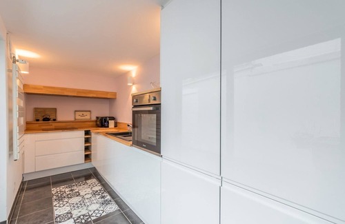 Flers-Breucq House | Renovated house with terrace 3 bedrooms.