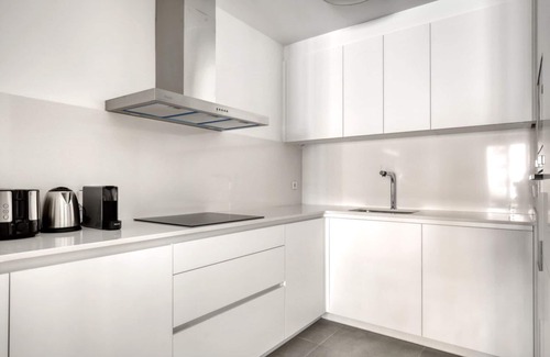 La Sagrada Familia Apartment | Renovated La Dreta de L'Eixample 2BR, by Blueground