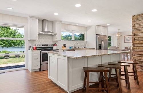 Lake Junaluska House | Renovated Lakefront Home with Stunning View