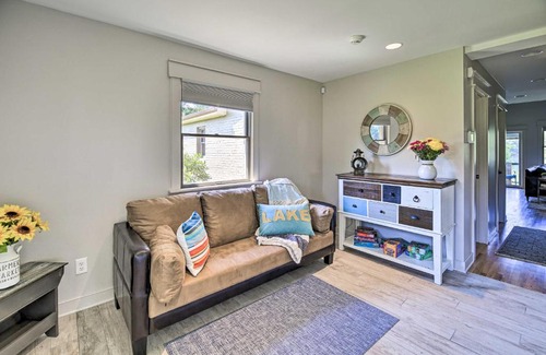 Ingles House | Renovated Lakefront Cottage with Private Dock!