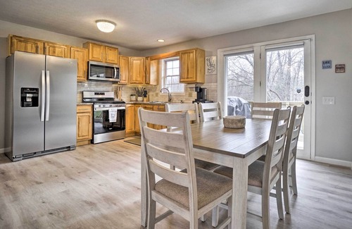 Logan House | Renovated Logan Home w/Pond & Fire Pit