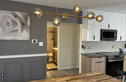 North End Condo | Renovated Modern 2 beach blocks FREEBeachTags