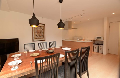 Okazaki House | Renovated modern traditional house 5mins-walk from station "Uan/Sora"
