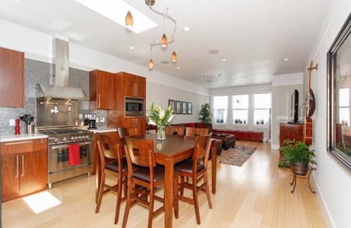 North Beach Apartment | Renovated North Beach Apartment With Spectacular Roof Deck SF Rental STR-0000727
