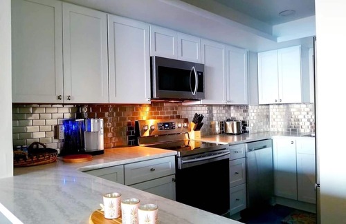 Wrightsville Beach Condo | Renovated, Ocean front, 2 BR condo in the Heart of Wrightsville Beach