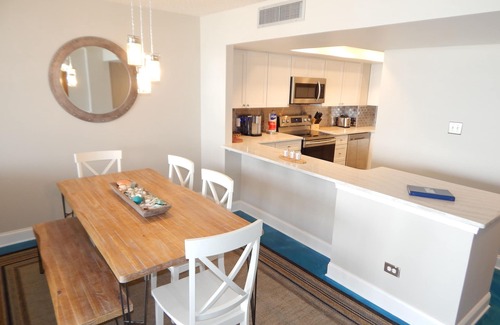Wrightsville Beach Condo | Renovated, Ocean front, 2 BR condo in the Heart of Wrightsville Beach
