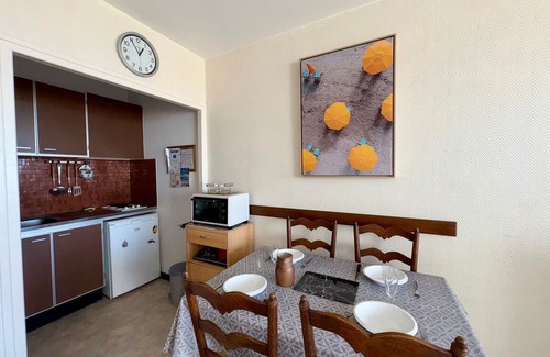 Saint-Jean-de-Monts Apartment | Renovated studio with parking and pets allowed in Saint-Jean-de-Monts