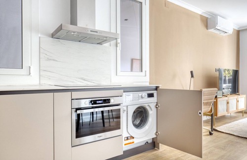 La Sagrada Familia Apartment | Renovated Sagrada Familia 1BR w/Roof Access, by Blueground
