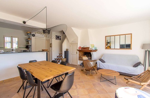 Port Grimaud House | Renovated South-oriented house - A/C, WIFI, 11m mooring