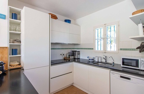 Port Grimaud House | Renovated South-oriented house - A/C, WIFI, 11m mooring