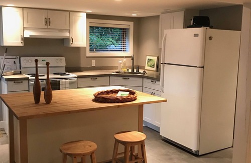 Central Lonsdale House | Renovated, spacious and bright North Shore garden oasis/one bedroom suite