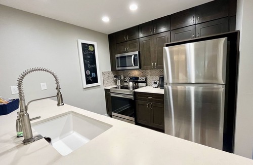 Palmetto Dunes Villa | Renovated /Steps to Beach and Pool/Palmetto Dunes/The Moorings