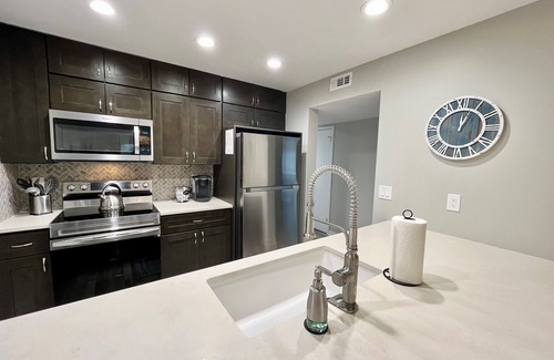 Palmetto Dunes Villa | Renovated /Steps to Beach and Pool/Palmetto Dunes/The Moorings