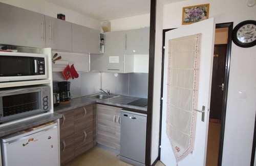 Auris Apartment | Renovated studio cabin for 4 near slopes with parking - Auris en Oisans
