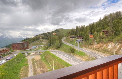 Plagne Centre Apartment | Renovated studio, direct access to slopes, balcony, all comfort