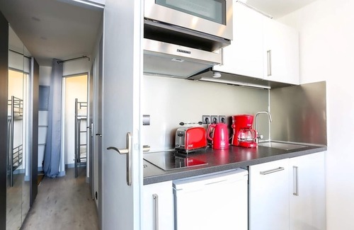 Val-Thorens Apartment | Renovated Studio in Central Val Thorens - Sleeps 2, Balcony, Near Slopes