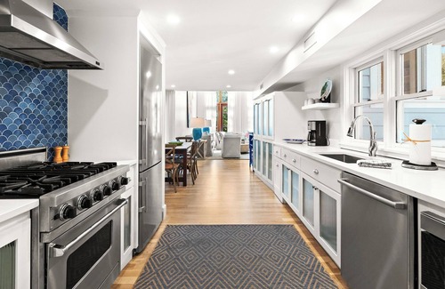 Seaside House | Renovated Stunner 2 Minutes to Beach. Next to Heated Pool. Gulf Views and Bikes.