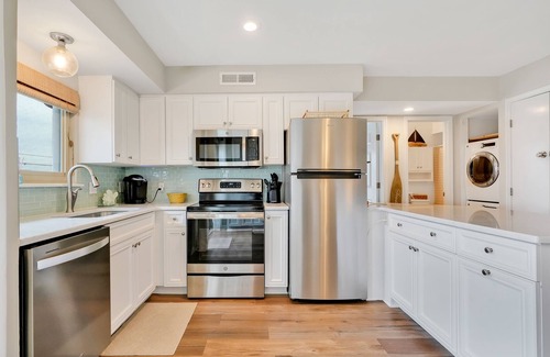 Wilmington Beach Condo | ~RENOVATED~ Top Floor Views, Oceanfront, Pool, Spacious Deck, Desirable Area