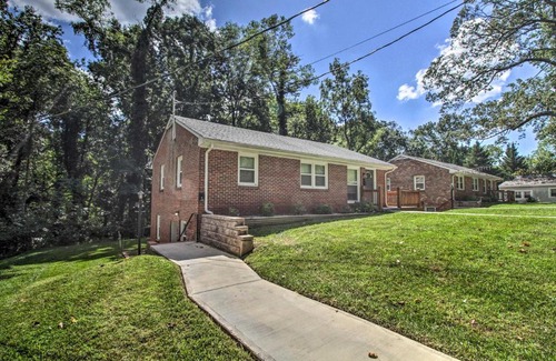 Lynchburg House | Renovated Townhome in the Rivermont District!