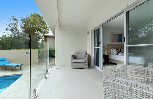 Noosaville House | Renovated Townhouse on the River by Stay Noosa