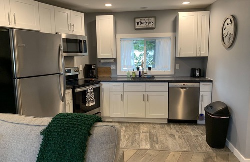 Kellogg House | Renovated Uptown Duplex w/Nice Views! Attached Garage Parking & Bike Storage.