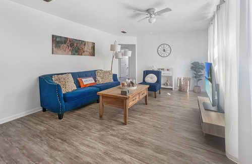 Pine Ridge House | Renovated vacation retreat 4 bedrooms 3 baths home