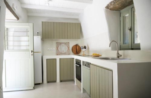 Kea House | Renovated Venetian Watermill in Kea