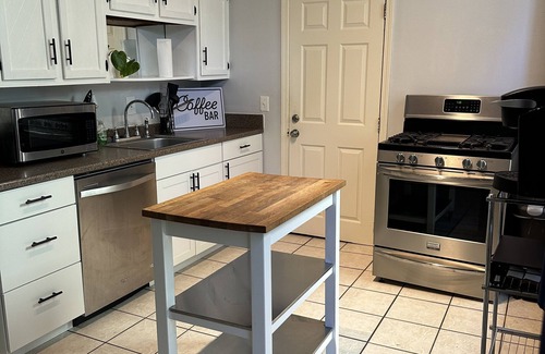 Columbia-Tusculum Apartment | Renovated Vintage Chic Oasis - Urban Homestead, 8 Min Downtown Access!