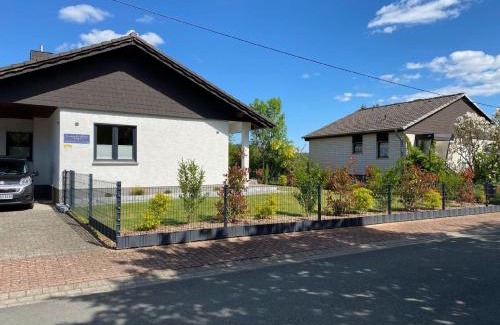 Harbshausen House | Renoviertes Ferienhaus in Harbshausen mit Terrasse, Grill und Garten
