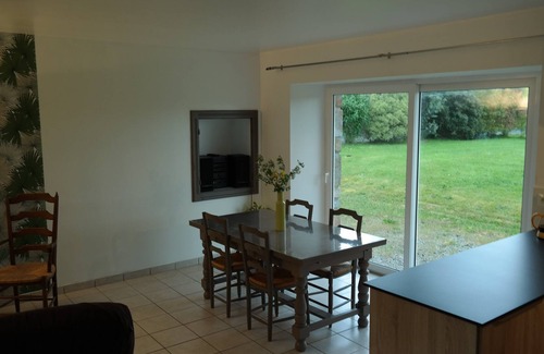 Saint-Malo-de-la-Lande House | Rent a cottage in Saint Malo de la Lande (4 km from the sea).