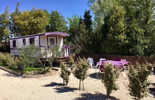 Barbentane House | rent a trailer in provence