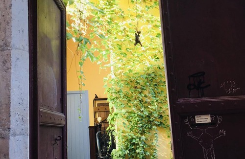 Cahors Old Town House | Rent large and beautiful house in the heart of historic old Cahors