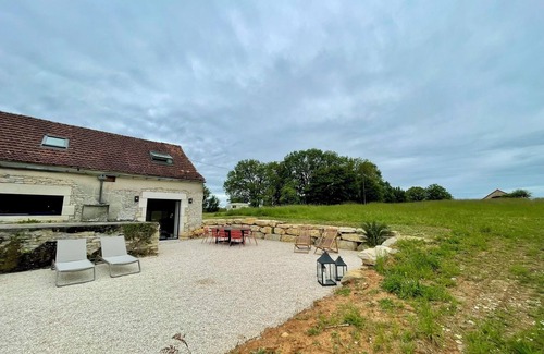 Concores House | Rent Pretty House in the Heart of the Lot