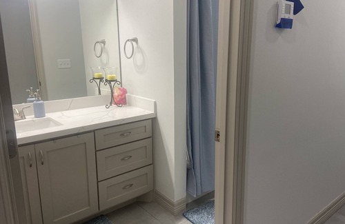 Beaumont House | Rent room B in this Quiet and Tranquil duplex.
