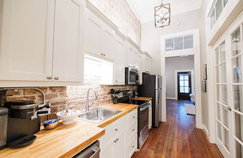 Laurel Hotel | Rent the Entire Boutique Hotel in Downtown Laurel