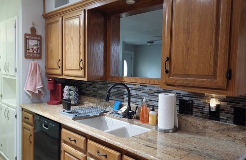 Canyon House | Rent the WHOLE house - 3 Bd, 2 Ba comfortable home central to everything Canyon