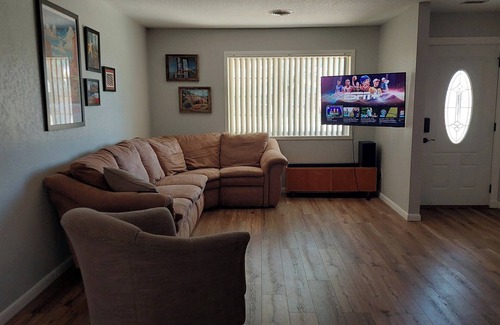 Canyon House | Rent the WHOLE house - 3 Bd, 2 Ba comfortable home central to everything Canyon