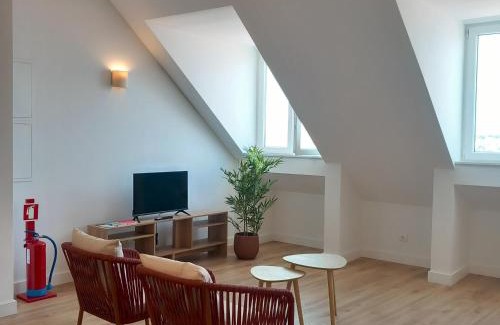 Encarnacao Apartment | RENT4REST CASTLE VIEW FAMILY & FRIENDS in BAIRRO ALTO