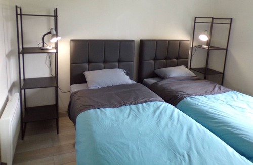 Mur-de-Bretagne House | rental cottage near Lake Guerledan Brittany