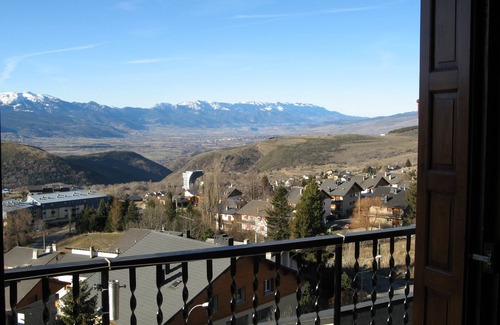 Font-Romeu-Odeillo-Via Apartment | Rental Apartment F3 - classé * - 60 m2-Dans Chalet Font-Romeu Centre