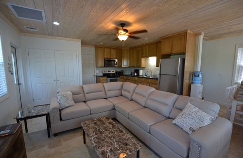Spanish Wells House | Rental Cottage with DOCK on the canal in Pelican Bay