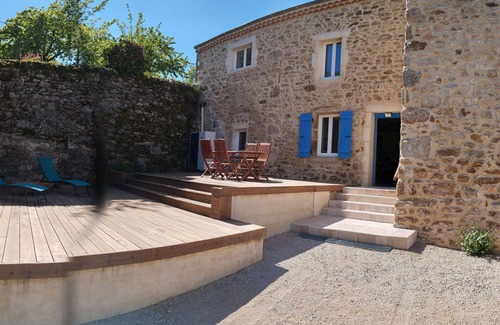 Gilhoc-sur-Ormeze House | Rental Gîte Gilhoc sur Ormèze