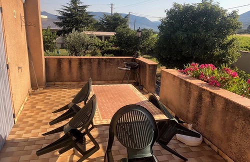 Mirabel-aux-Baronnies Apartment | Rental in provence with swimming pool