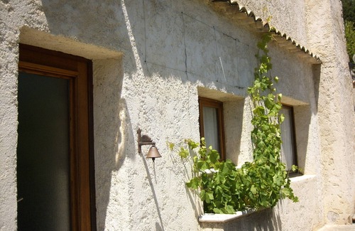Val-de-Chalvagne Condo | Rental in residence (former sheepfold) with swimming pool and tennis court