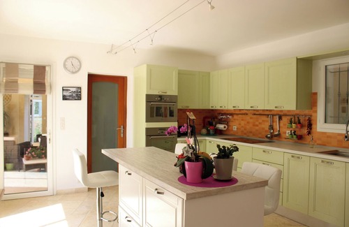 Flayosc Villa | Rental Residence Peylon with swimming pool terrace garden patio in a quiet area