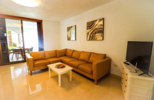 El Madronal Villa | Rentaliday Garden Beach