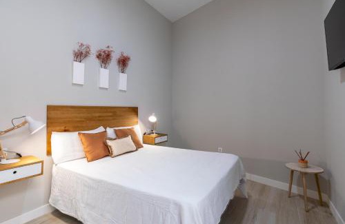 Feria Apartment | RentalSevilla Plaza de San Quintín II