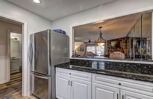 Dadeville House | Renting for 10+ Yrs - Private Dock, Family/Pet Friendly. Big Green Egg