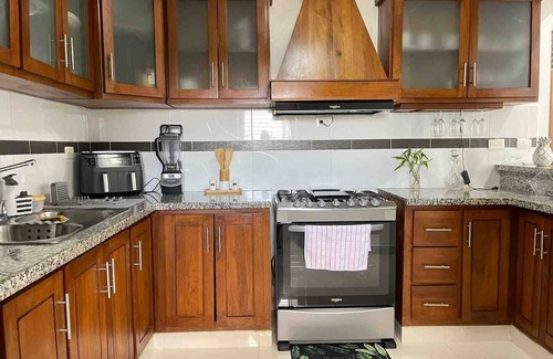 Llanos de Gurabo I House | Residencial Bella luna Suite F3